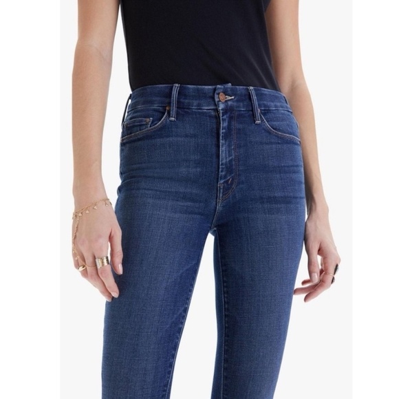 Mother Looker Fray In Hot Springs - Picture 4 of 14